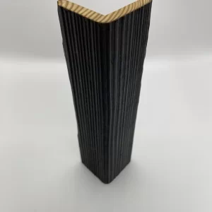 SertiWOOD® Charred Brushed and Oiled (Ebony) L Corner Sample
